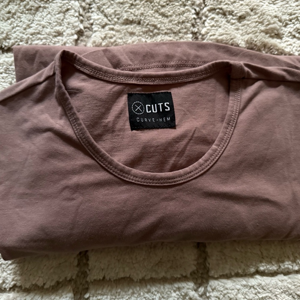 Cuts long sleeve tshirt - barely worn